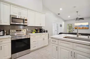 13823 Callington Dr, Wellington, FL 33414 - Photo 9
