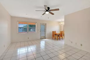 332 Sheffield N, West Palm Beach, FL 33417 - Photo 3