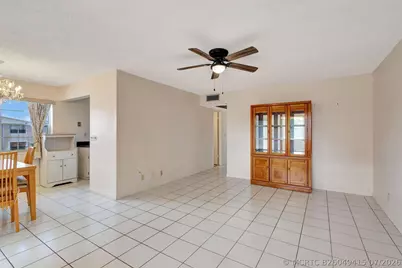 332 Sheffield N, West Palm Beach, FL 33417 - Photo 5