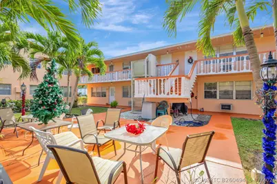 332 Sheffield N, West Palm Beach, FL 33417 - Photo 1