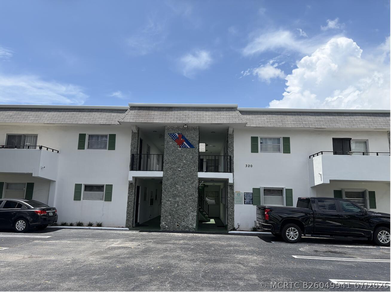 320 SW 1st St #D-4 main architectural view