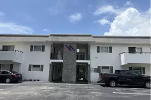 320 SW 1st St, Pompano Beach, FL 33060 - Photo 1