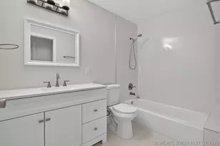 12708 Shoreline Dr, Wellington, FL 33414 - Photo 15