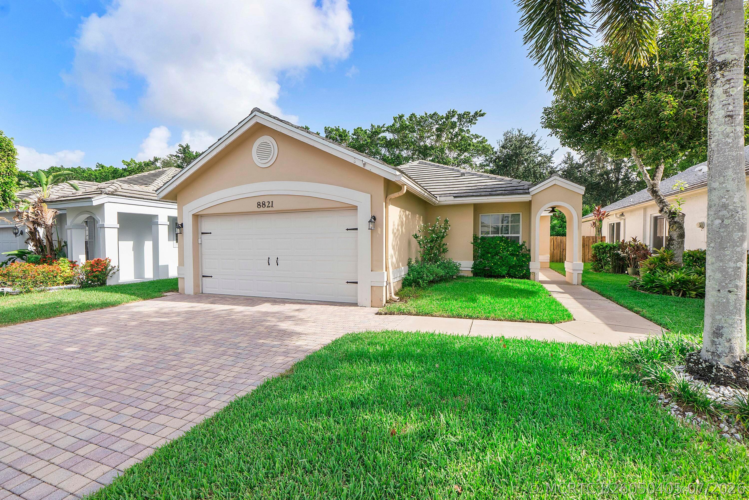 8821 Lake Park Cir N - 8821 Lake Park Cir N, Davie, FL 33328 Luxury Property | Jose Angel Pina