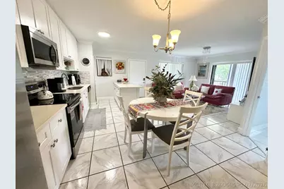 588 Trace Circle #211, Deerfield Beach, FL 33441 - Photo 5