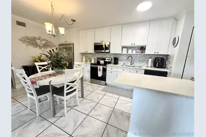 588 Trace Circle #211, Deerfield Beach, FL 33441 - Photo 11