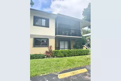 588 Trace Circle #211, Deerfield Beach, FL 33441 - Photo 3