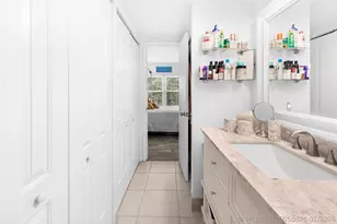 250 NE 20th St, Boca Raton, FL 33431 - Photo 23