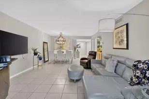 7473 Glendevon Ln, Delray Beach, FL 33446 - Photo 11