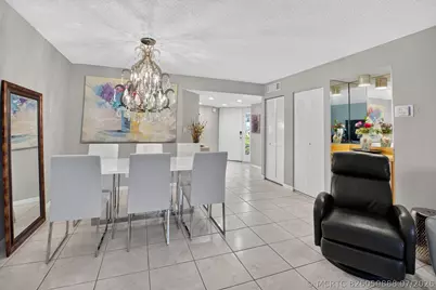 7473 Glendevon Lane #402, Delray Beach, FL 33446 - Photo 9