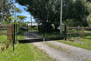 3208 A Rd, Loxahatchee Groves, FL 33470 - Photo 3