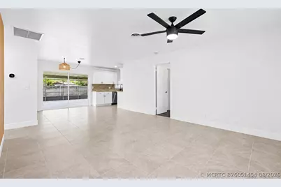 3130 Capri Road, Palm Beach Gardens, FL 33410 - Photo 9