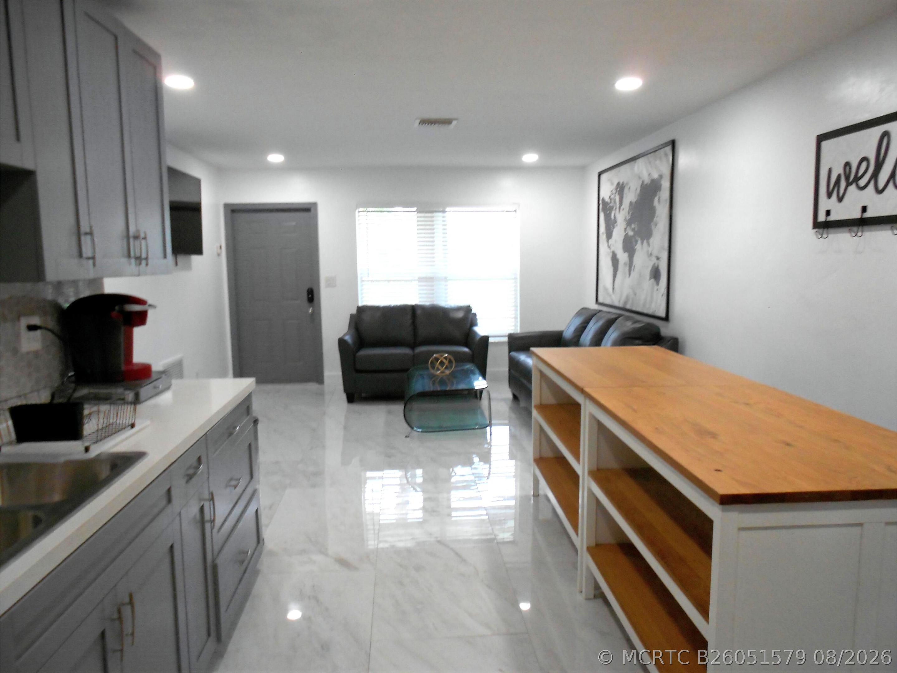 817 NW 30th Ct - 817 NW 30th Ct, Wilton Manors, FL 33311 Luxury Property | Jose Angel Pina