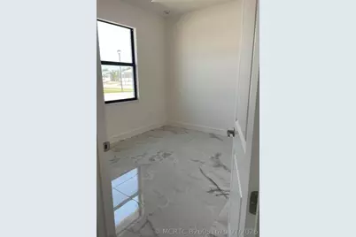 12450 SW Bungalow Lane, Port Saint Lucie, FL 34987 - Photo 13