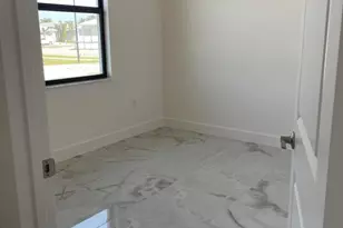 12450 SW Bungalow Ln, Port Saint Lucie, FL 34987 - Photo 13