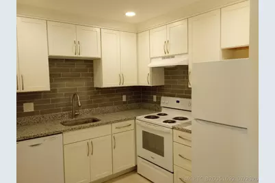 950 S Kanner Highway #A21, Stuart, FL 34994 - Photo 3