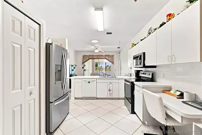 513 NW Cortina Lane, Port Saint Lucie, FL 34986 - Photo 15