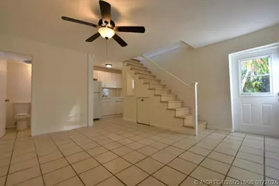 918 S M Street #back house, Lake Worth, FL 33460 - Photo 9