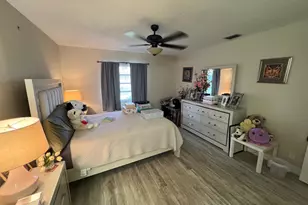 8584 Bella Vista Dr, Boca Raton, FL 33433 - Photo 9