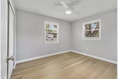 8745 98th Court, Vero Beach, FL 32967 - Photo 17