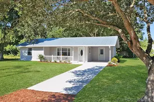 8745 98th Ct, Vero Beach, FL 32967 - Photo 1