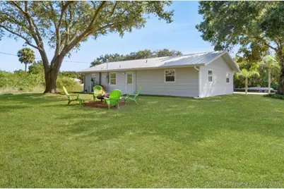 8745 98th Court, Vero Beach, FL 32967 - Photo 5