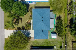 813 Evernia St, Sebastian, FL 32958 - Photo 3
