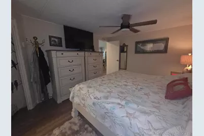 8020 SE Shenandoah Drive, Hobe Sound, FL 33455 - Photo 11