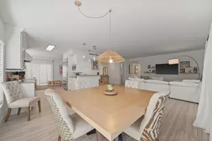 11355 Pond View Dr, Wellington, FL 33414 - Photo 5