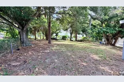 607 N 19th Street, Fort Pierce, FL 34950 - Photo 23