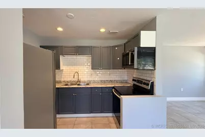 607 N 19th Street, Fort Pierce, FL 34950 - Photo 9