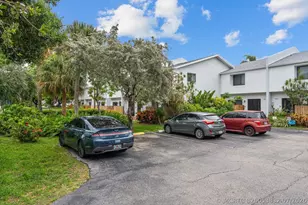 2116 NE 44th St, Lighthouse Point, FL 33064 - Photo 21