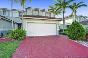 2336 Center Stone Ln, Riviera Beach, FL 33404 - Photo 3