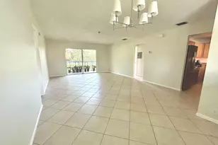 421 S Lakeside Dr, Lake Worth Beach, FL 33460 - Photo 3