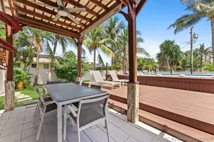 728 NE 9th Ave, Boynton Beach, FL 33435 - Photo 27