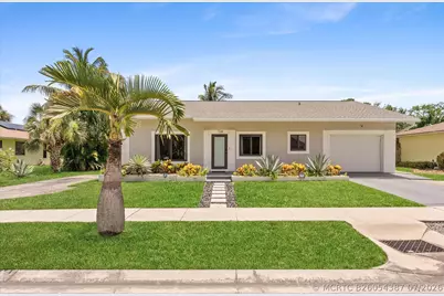 728 NE 9th Avenue, Boynton Beach, FL 33435 - Photo 1