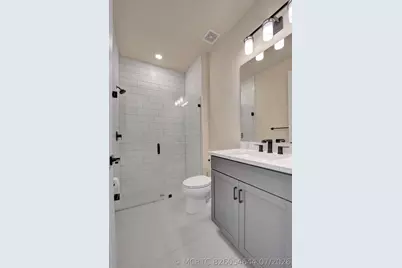 4519 Silverwood Lane N, Oakland Park, FL 33309 - Photo 9