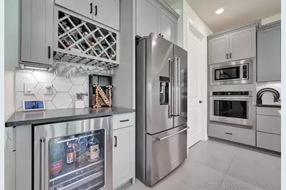 4519 Silverwood Lane N, Oakland Park, FL 33309 - Photo 7