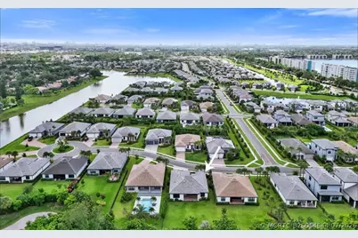 4519 Silverwood Lane N, Oakland Park, FL 33309 - Photo 37