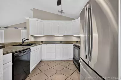 166 Raintree, Jupiter, FL 33458 - Photo 5