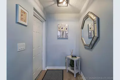524 7th Square #102, Vero Beach, FL 32962 - Photo 5