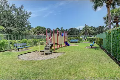 6691 Old Farm Trail, Boynton Beach, FL 33437 - Photo 37