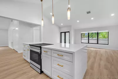 8411 SW 57th Street, Davie, FL 33328 - Photo 5