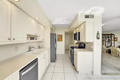 936 Intracoastal Drive #10E, Fort Lauderdale, FL 33304 - Photo 27