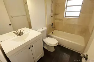 135 Village Cir, Jupiter, FL 33458 - Photo 15