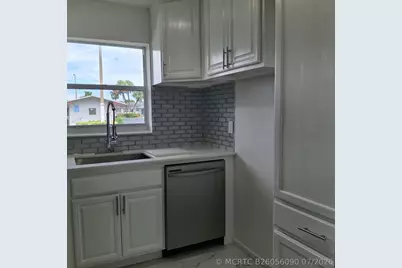 2739 Emory Drive W #J, West Palm Beach, FL 33415 - Photo 9