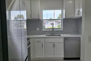 2739 Emory Dr W, West Palm Beach, FL 33415 - Photo 7