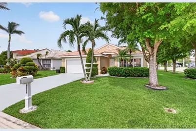 7116 Catalina Way, Lake Worth, FL 33467 - Photo 1