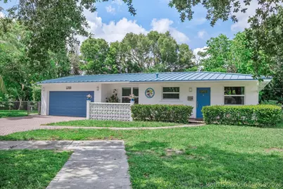 13988 Lake Lure Court, Miami Lakes, FL 33014 - Photo 33