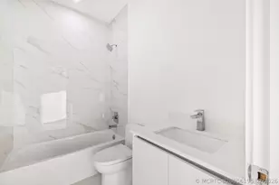 700 NE 24th St, Miami, FL 33137 - Photo 37